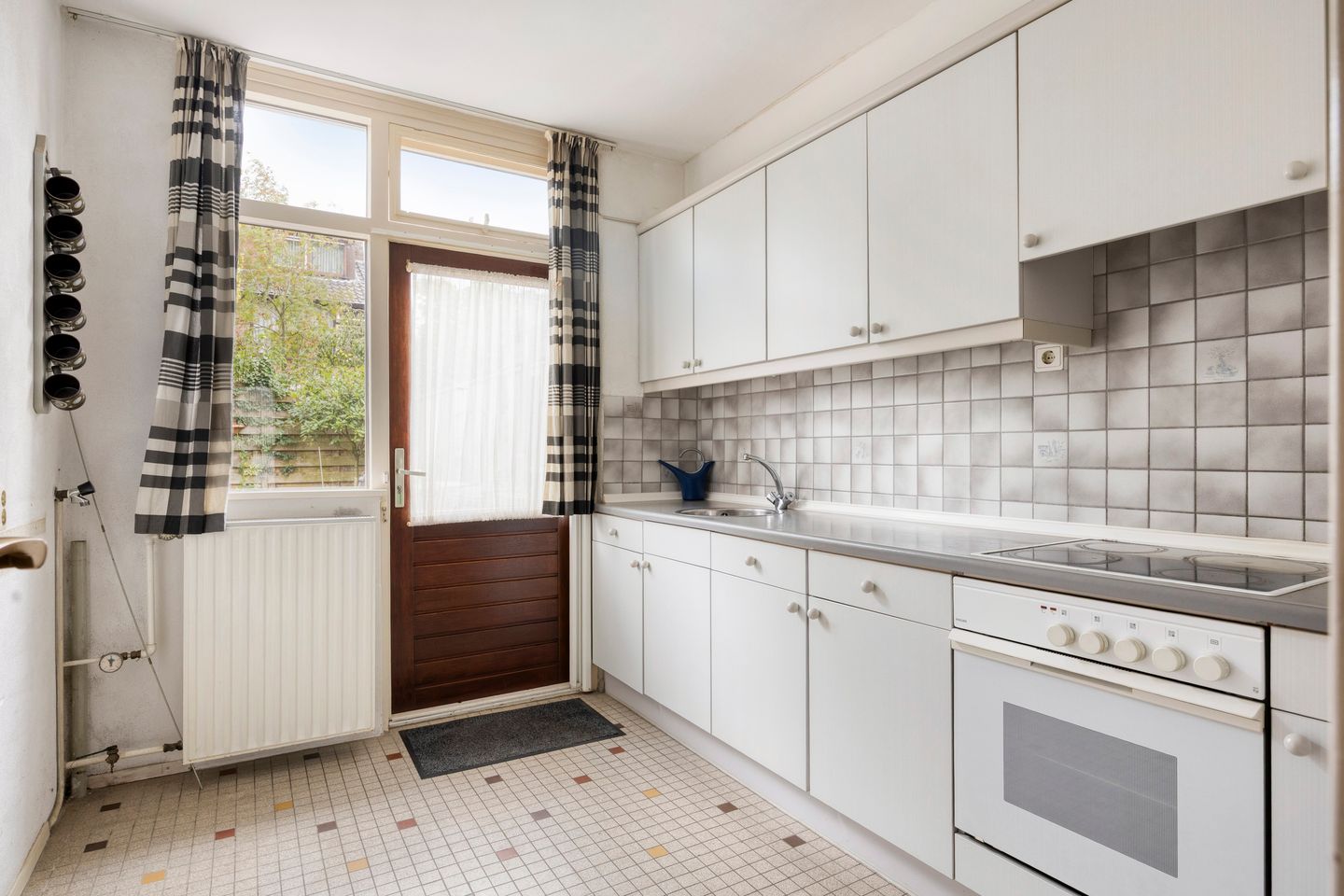 Photo 4 of Prins Bernhardstraat 16