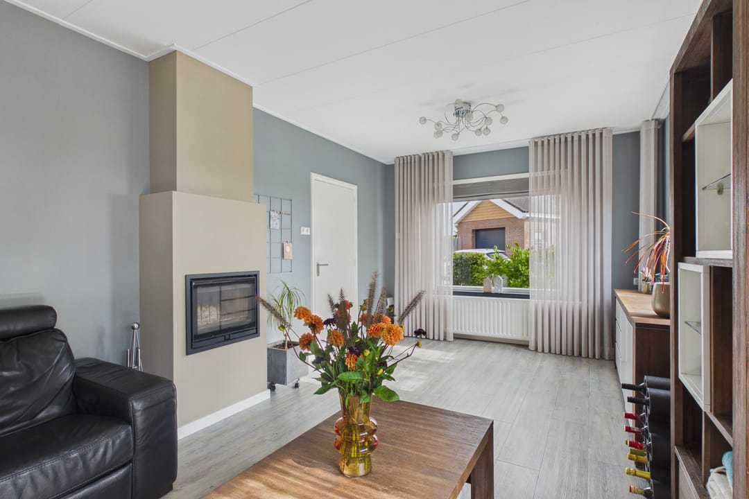 Photo 13 of Bernhardstraat 13