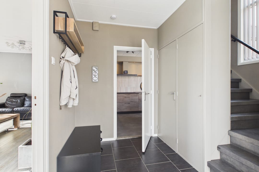 Photo 8 of Bernhardstraat 13