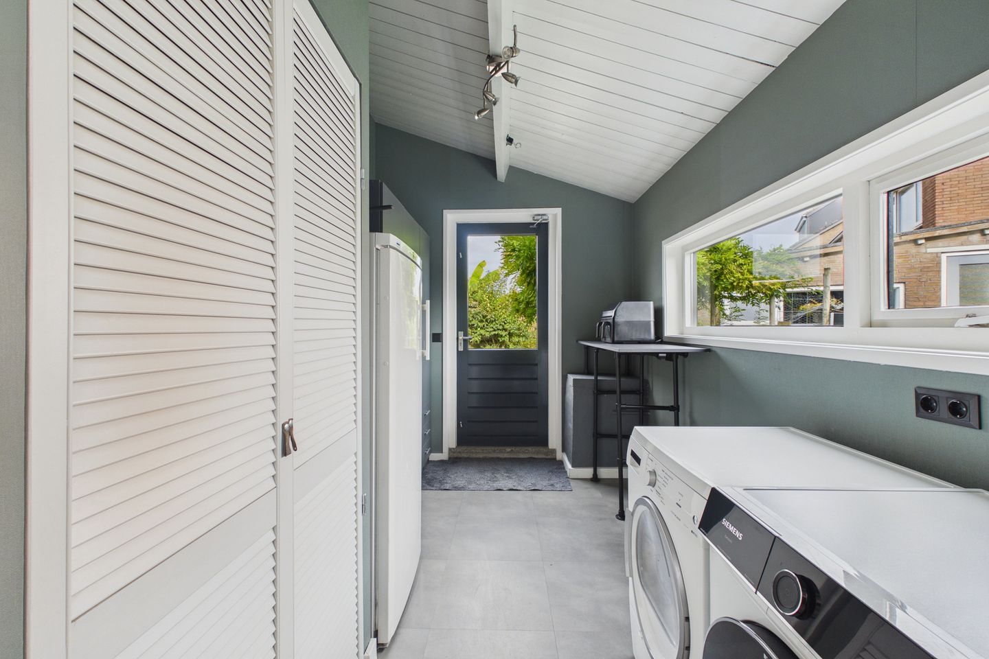Photo 20 of Bernhardstraat 13