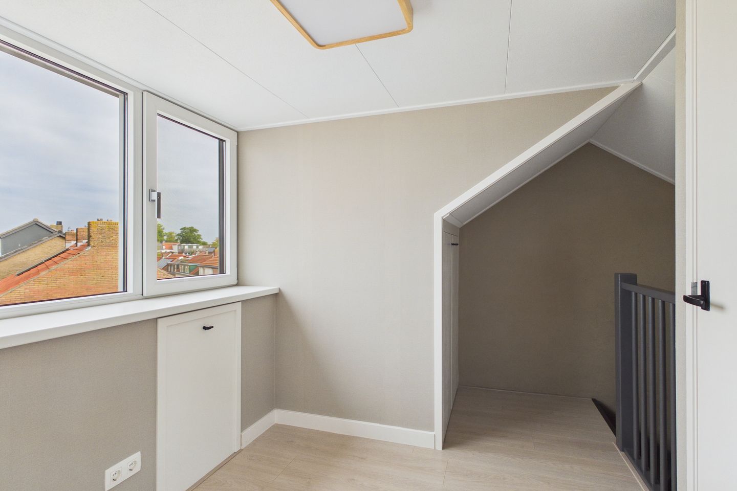 Photo 40 of Bernhardstraat 13