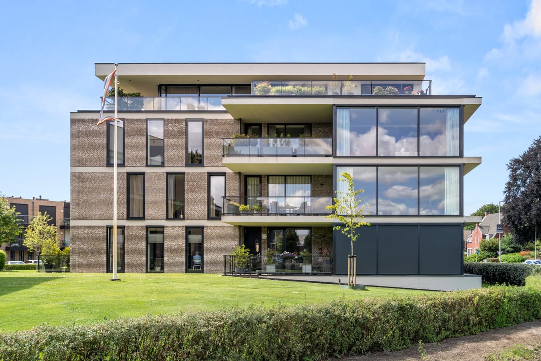Photo 1 of Schoutenstraat 157