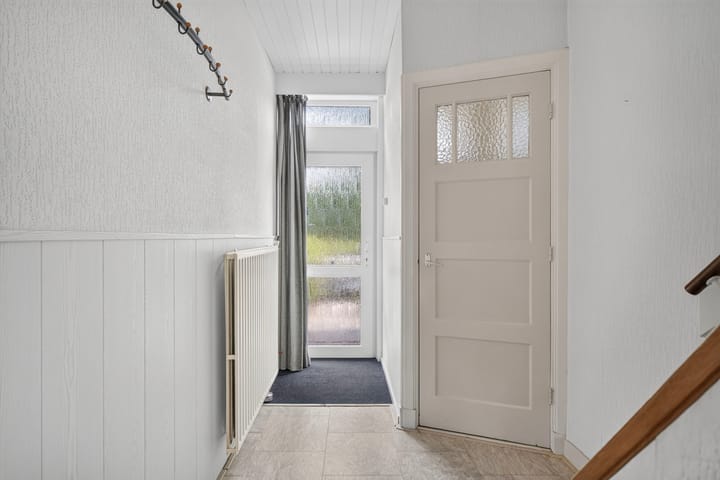 Tussenwoning te koop: Frederik van Eedenstraat 17, Arnhem