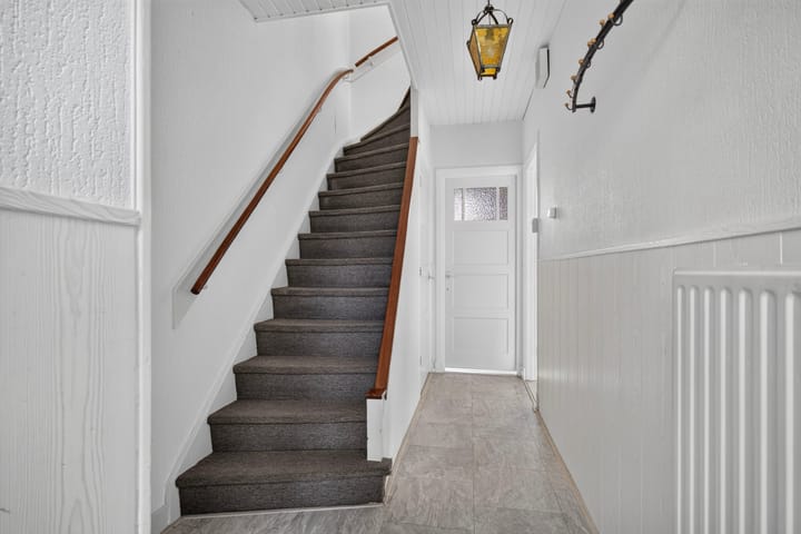Tussenwoning te koop: Frederik van Eedenstraat 17, Arnhem