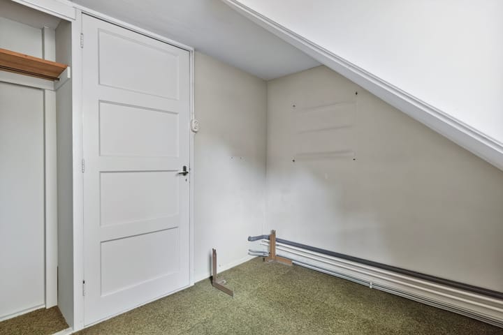 Tussenwoning te koop: Frederik van Eedenstraat 17, Arnhem