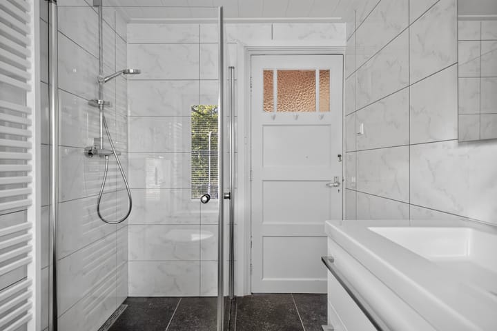 Tussenwoning te koop: Frederik van Eedenstraat 17, Arnhem