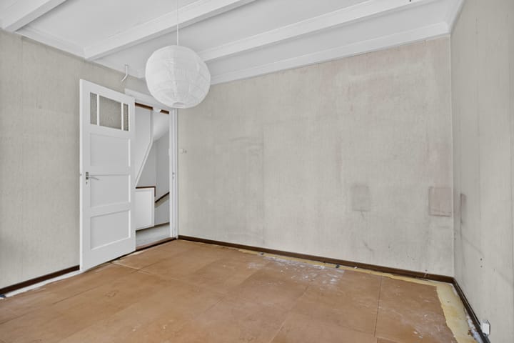 Tussenwoning te koop: Frederik van Eedenstraat 17, Arnhem