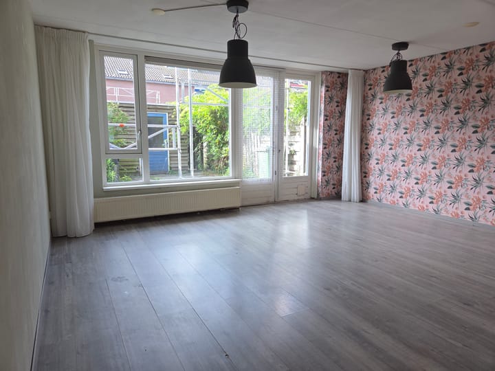 Tussenwoning te koop: Straatje van Anna Cramer 12, Haarlem