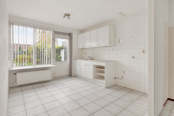 Tussenwoning te koop: Albergerbos 79, Hoofddorp