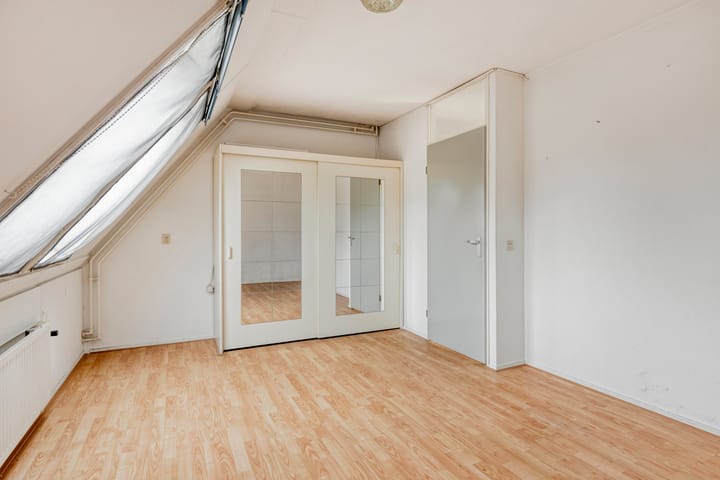 Tussenwoning te koop: Albergerbos 79, Hoofddorp