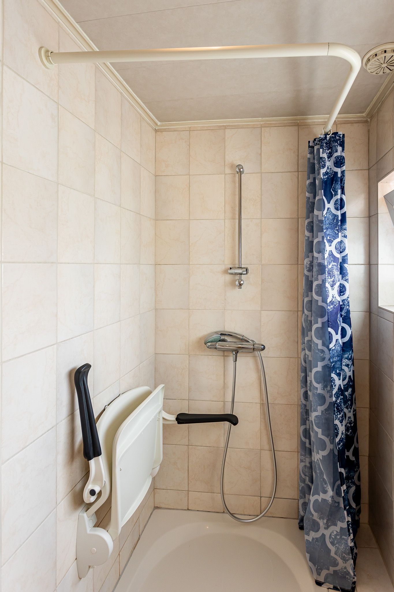 Photo 20 of Bremstraat 62