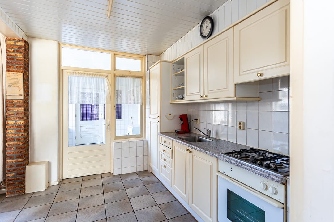 Photo 8 of Bremstraat 62
