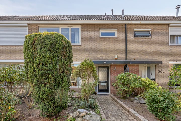 Tussenwoning te koop: Fazantlaan 21, Beuningen (Ge)