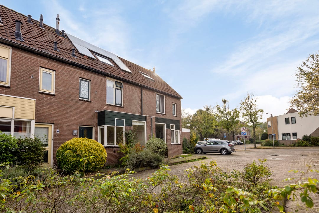 Photo 32 of Wouwstraat 4