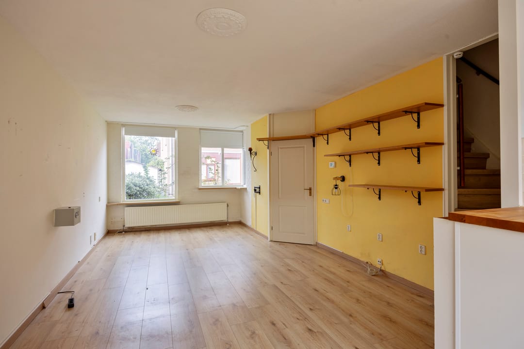 Photo 8 of Wouwstraat 4