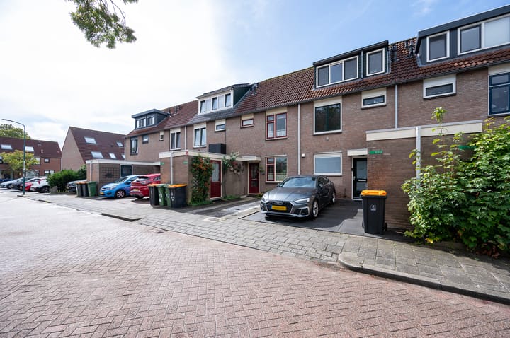 Tussenwoning te koop: Valkenkamp 581, Maarssen