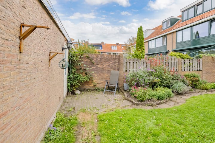 Hoekwoning te koop: Jan van Galenstraat 81, Haarlem