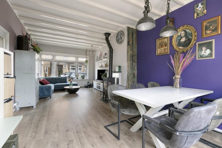 Hoekwoning te koop: Wilhelminalaan 2, Kampen