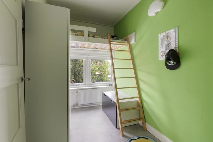 Hoekwoning te koop: Wilhelminalaan 2, Kampen