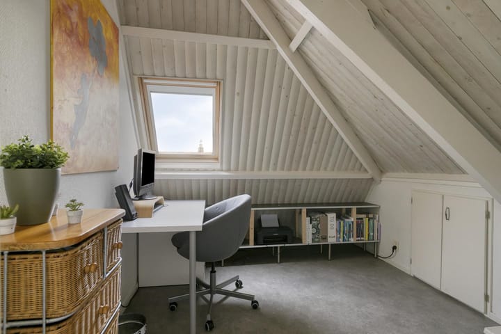 Hoekwoning te koop: Wilhelminalaan 2, Kampen