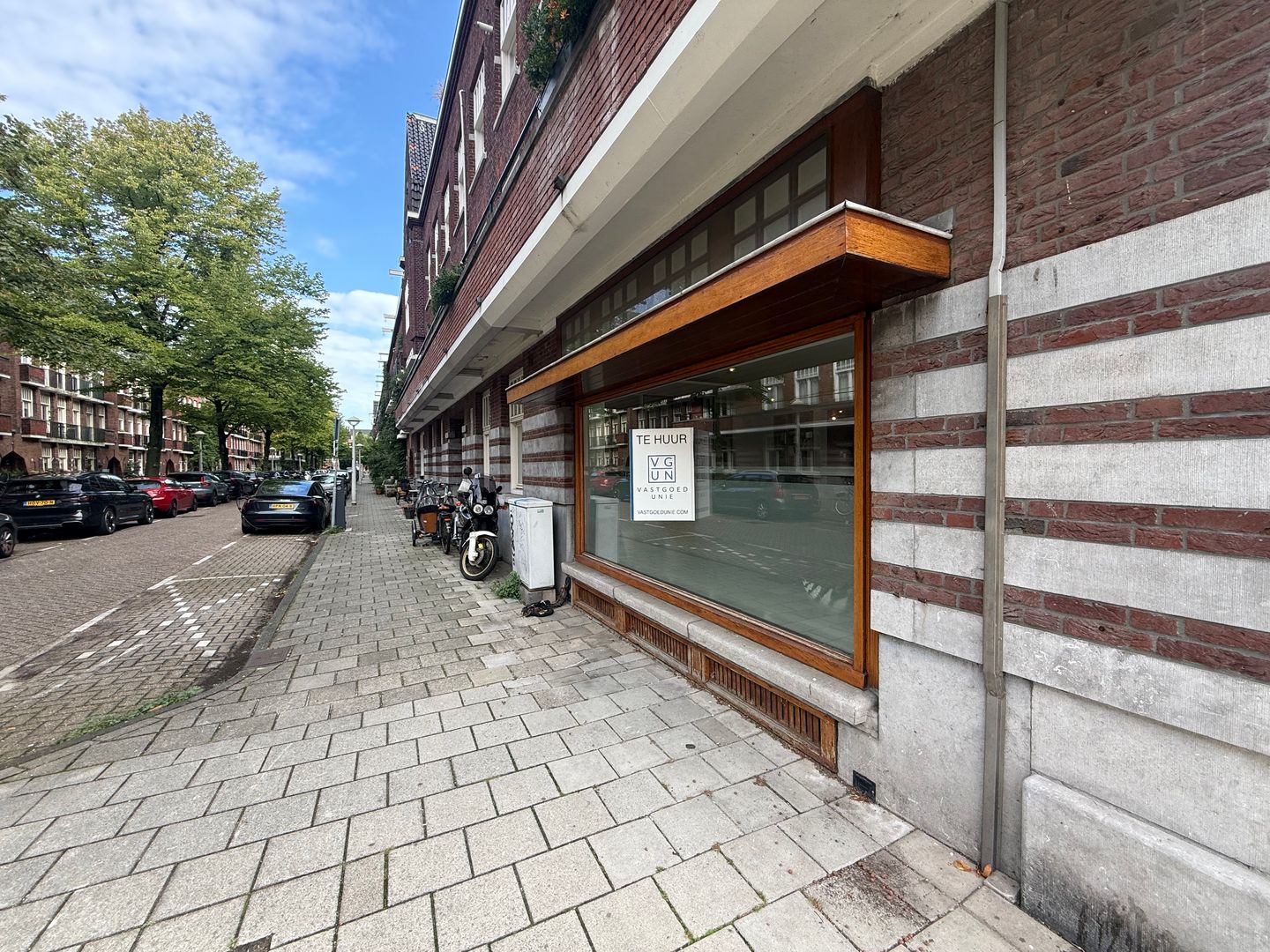 View photo 3 of Legmeerplein 1-3