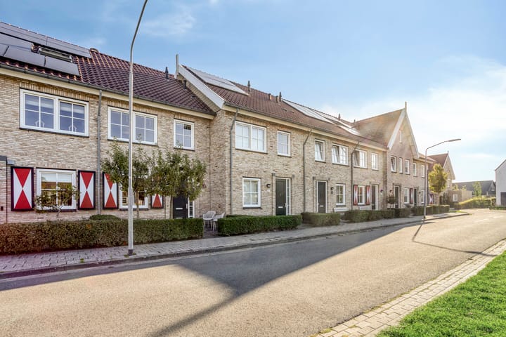 Tussenwoning te koop: Schulenburg 15, Oostkapelle