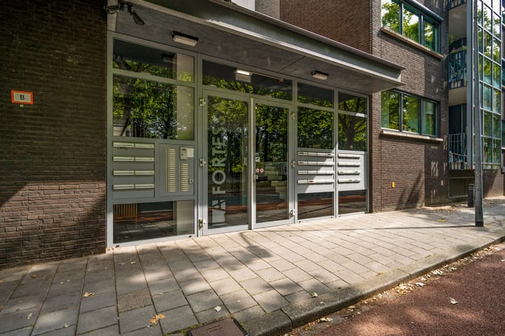Appartement te koop: Parallelweg 106A, Weert