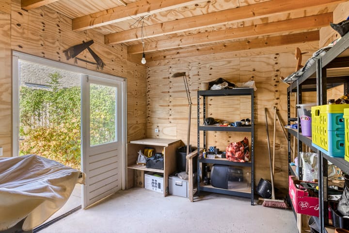 Tussenwoning te koop: Schulenburg 15, Oostkapelle