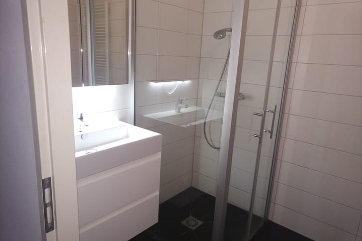 Hoekwoning te huur: Amelisweerdpad 2, Almere