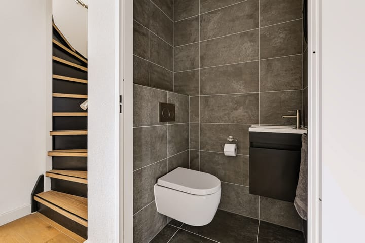 Tussenwoning te koop: Waalsteen 38, Houten