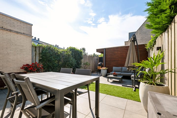 Tussenwoning te koop: Waalsteen 38, Houten