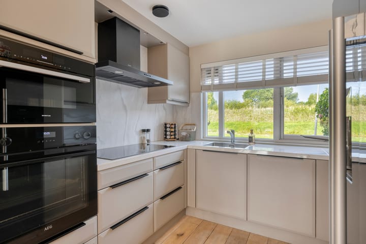 Tussenwoning te koop: Westland 11, Purmerend