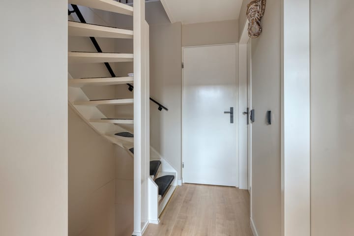 Tussenwoning te koop: Westland 11, Purmerend