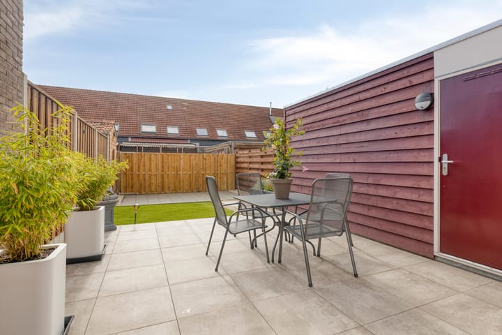 Tussenwoning te koop: Westland 11, Purmerend