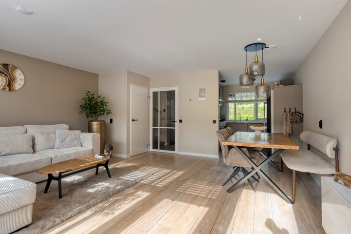 Tussenwoning te koop: Westland 11, Purmerend