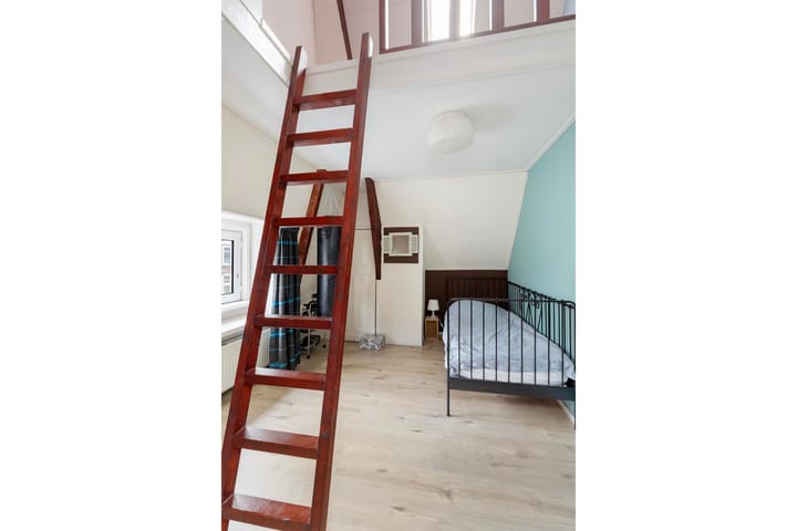 Tussenwoning te koop: Schiebroeksestraat 49, Rotterdam