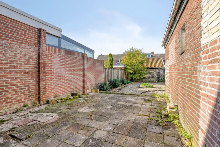 Twee-onder-één-kap te koop: anjerstraat 33, Oldenzaal