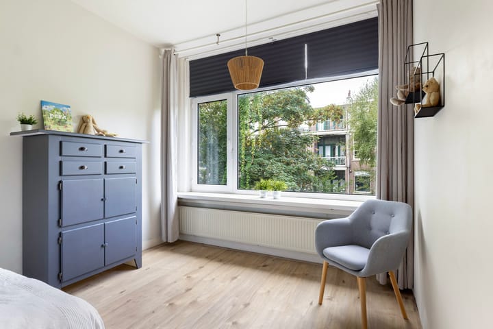 Tussenwoning te koop: Schiebroeksestraat 49, Rotterdam