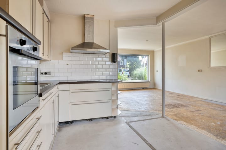 Twee-onder-één-kap te koop: anjerstraat 33, Oldenzaal