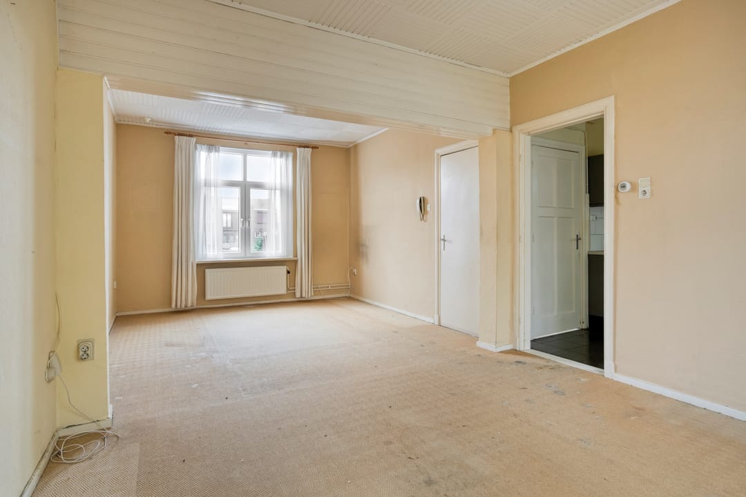Photo 8 of Raadhuisstraat 15