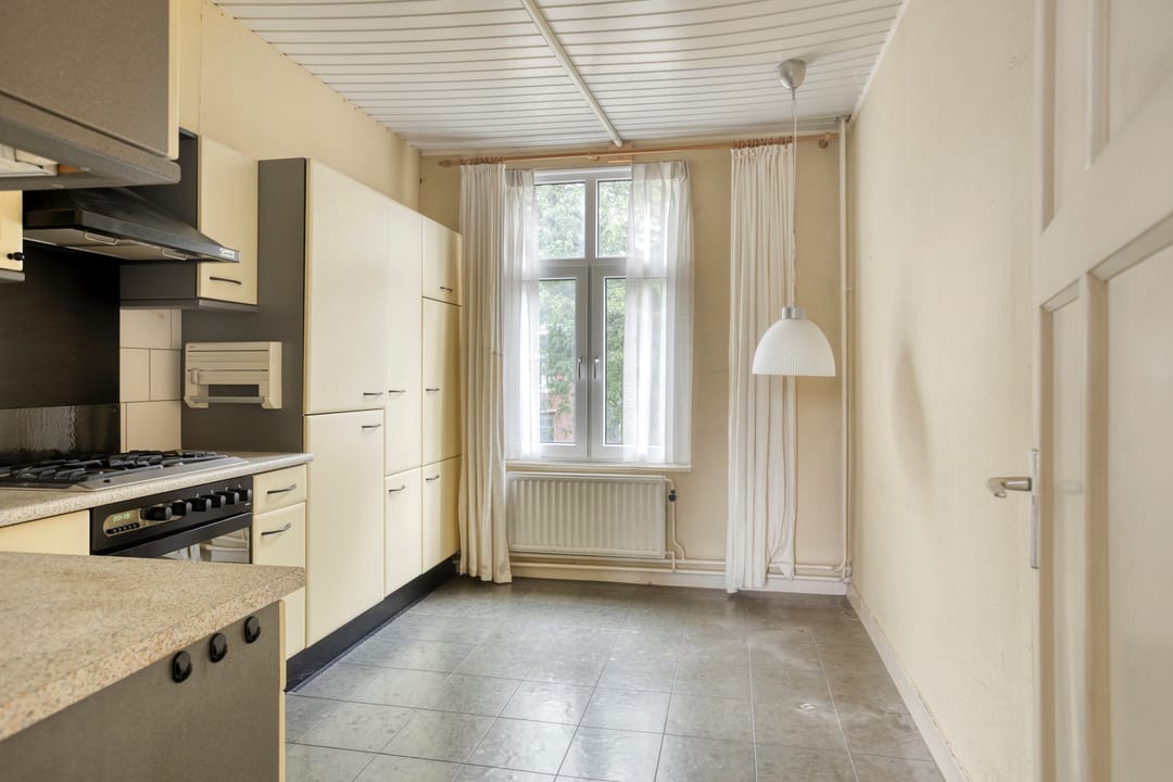 Photo 11 of Raadhuisstraat 15