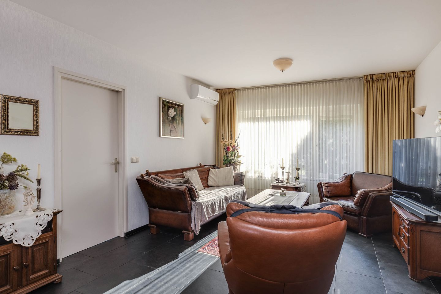 Photo 14 of Eenbesweg 21