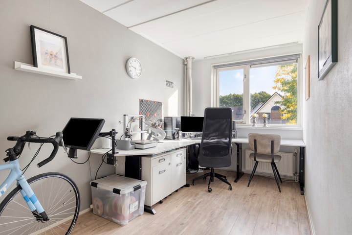 Twee-onder-één-kap te koop: Ceresstraat 22, Makkinga