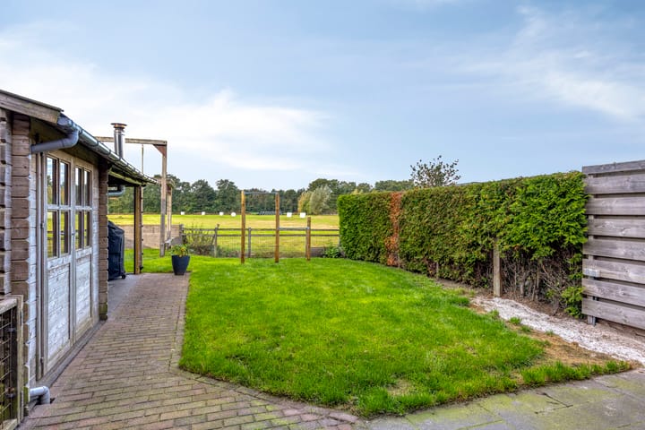 Twee-onder-één-kap te koop: Ceresstraat 22, Makkinga