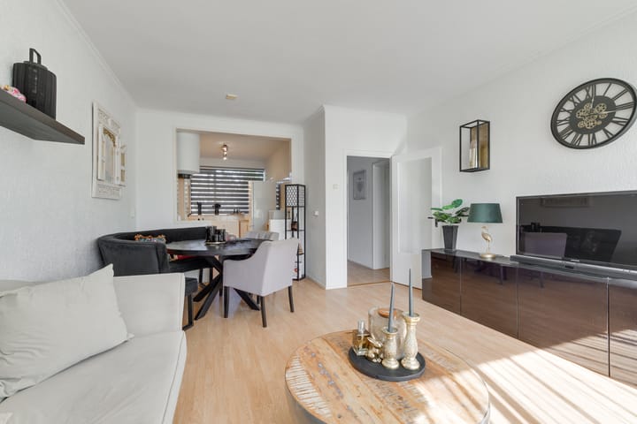 Appartement te koop: Buziaulaan 85, Rijswijk (Zh)