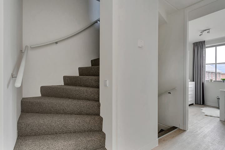 Tussenwoning te huur: Scherpenheuvelstraat 14, Tilburg