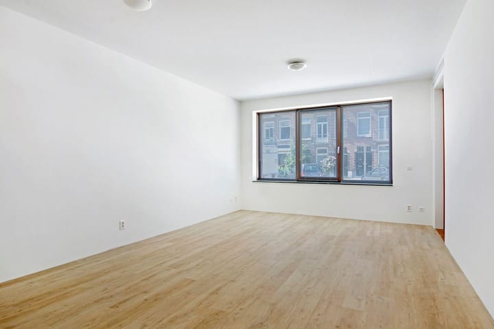 Appartement te huur: Kwakersstraat 49, Amsterdam