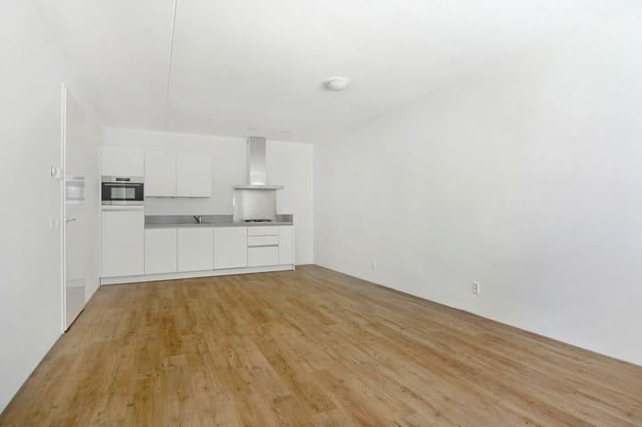 Appartement te huur: Kwakersstraat 49, Amsterdam