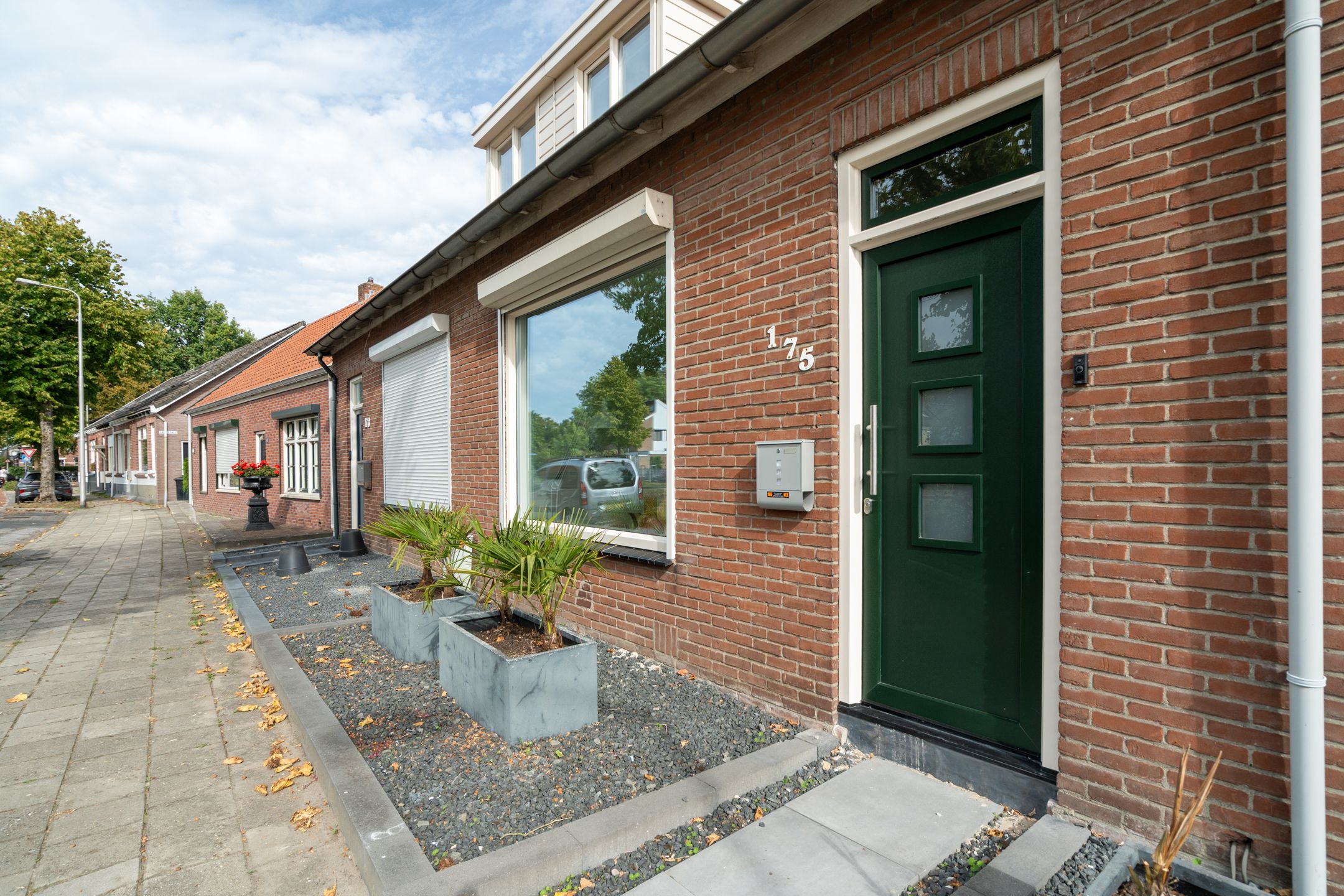 Photo 33 of Gronausestraat 175
