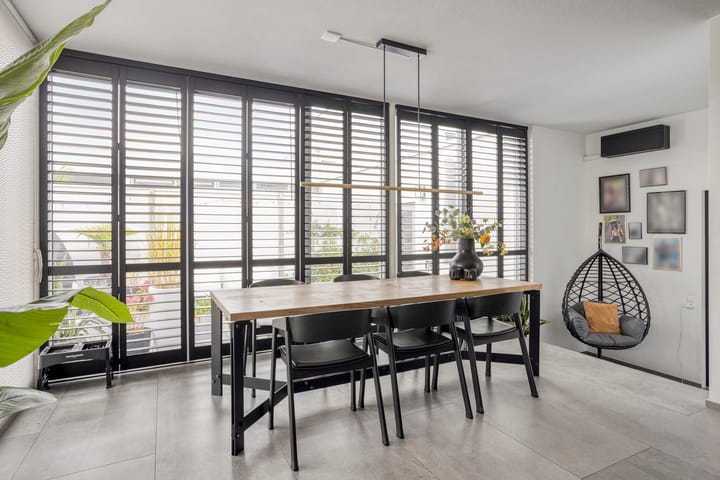 Tussenwoning te koop: Gentiaan 10, Heerlen